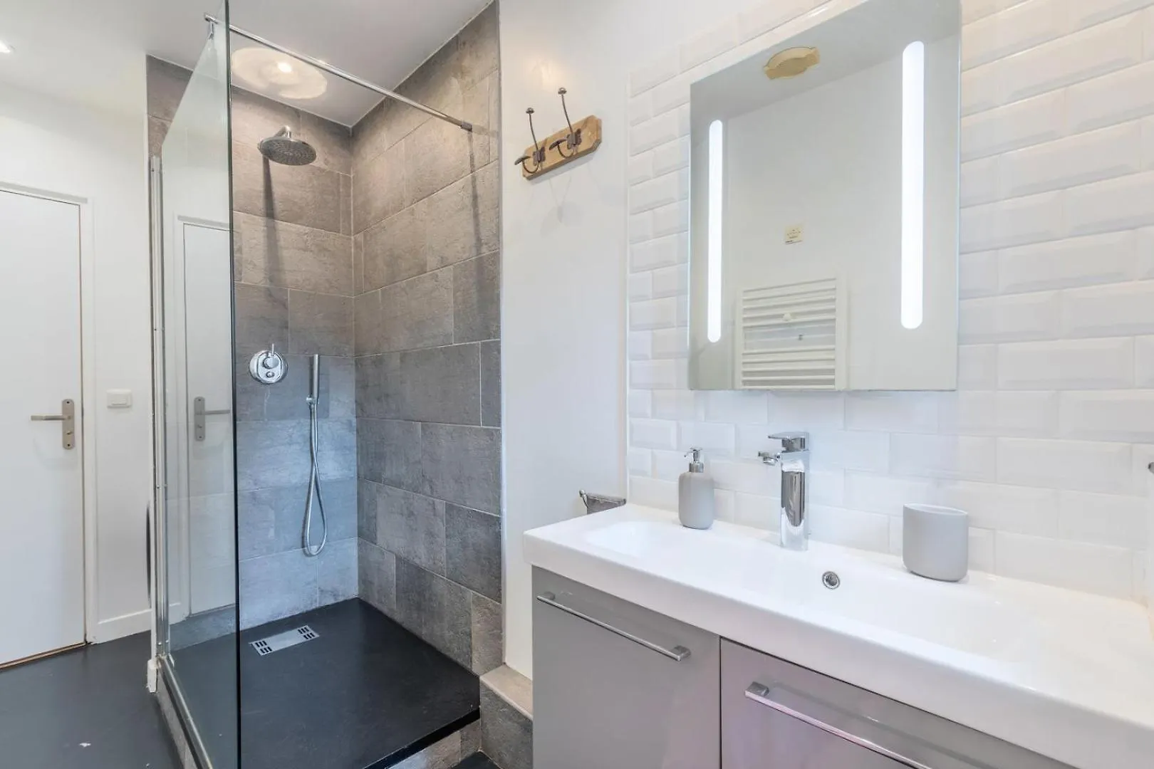 Apartament Lille Hypercentre / Gares - Superbe T2 Equipe